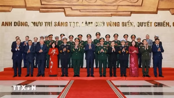Tổng Bí thư Tô Lâm: Xây dựng “thế trận lòng dân” trên biển ngày càng vững chắc