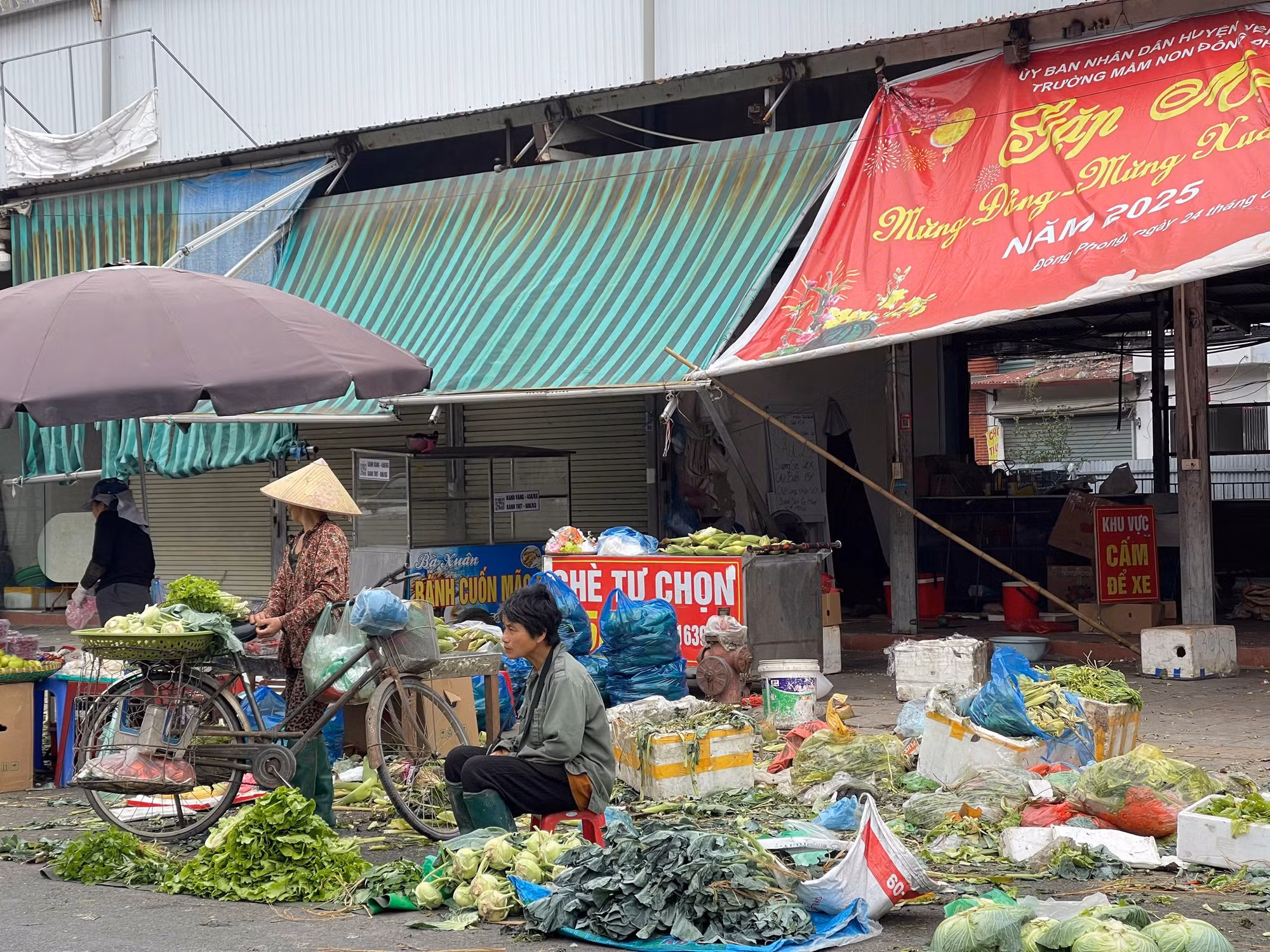 Giữ Nhịp Thị Trường Mùng 5 Tết, giá cả ổn định -0