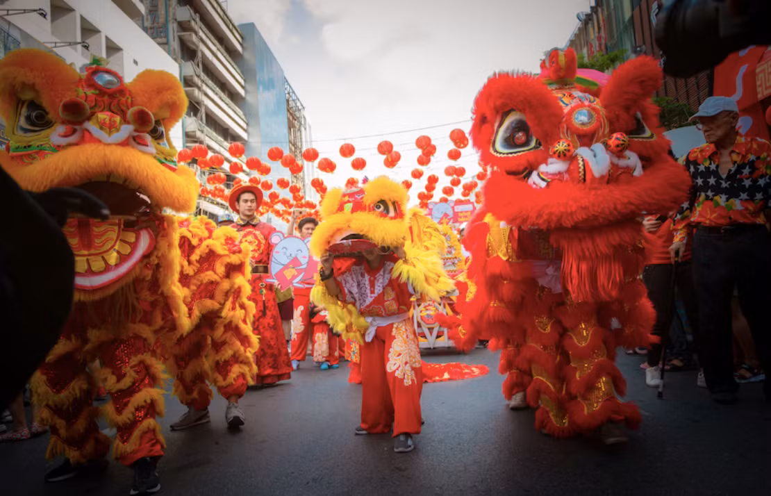 Cảnh sát múa lân -0