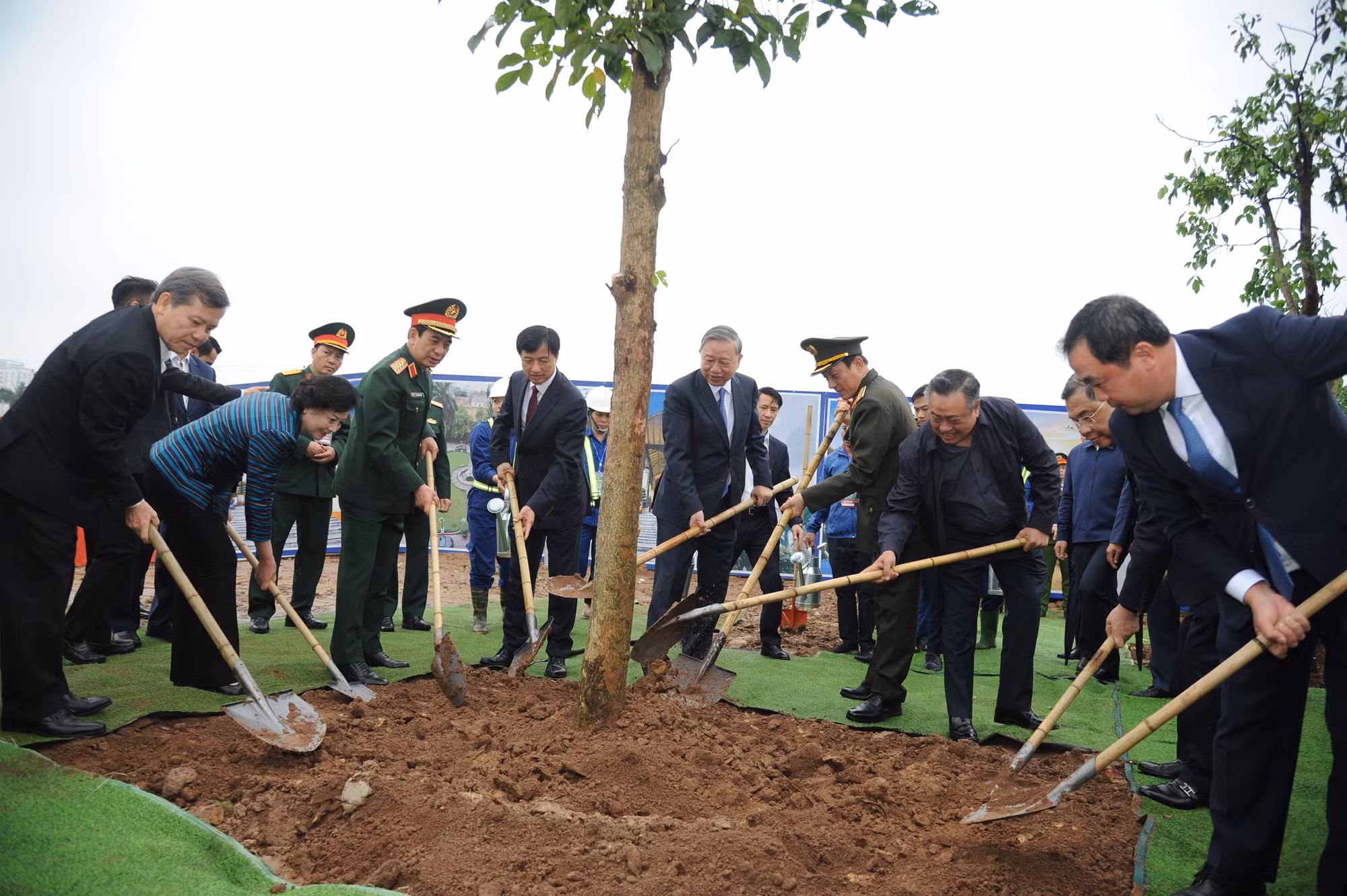 Phấn đấu để Hà Nội là “thành phố trong rừng, rừng trong thành phố” -0