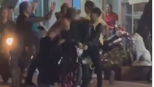 Khởi tố nhóm thanh niên hỗn chiến vì mời bia bị từ chối
