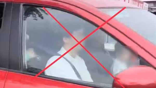 Xử phạt tài xế ô tô cho trẻ nhỏ ngồi ở ghế lái