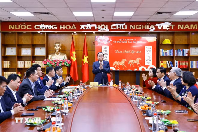Chủ tịch Quốc hội Trần Thanh Mẫn giao nhiệm vụ cho các Ủy ban của Quốc hội -1