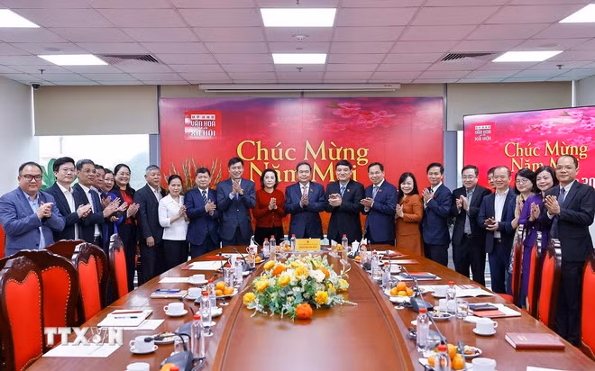 Chủ tịch Quốc hội Trần Thanh Mẫn giao nhiệm vụ cho các Ủy ban của Quốc hội -0