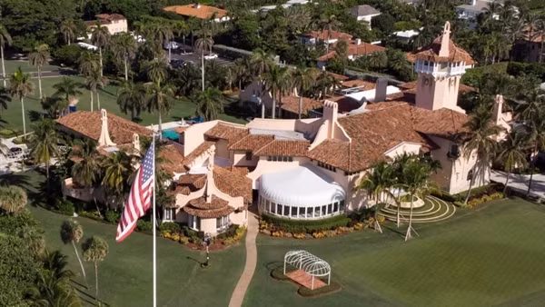 Đặc vụ Mỹ tiêu diệt kẻ có vũ trang tìm cách đột nhập dinh thự Tổng thống Trump