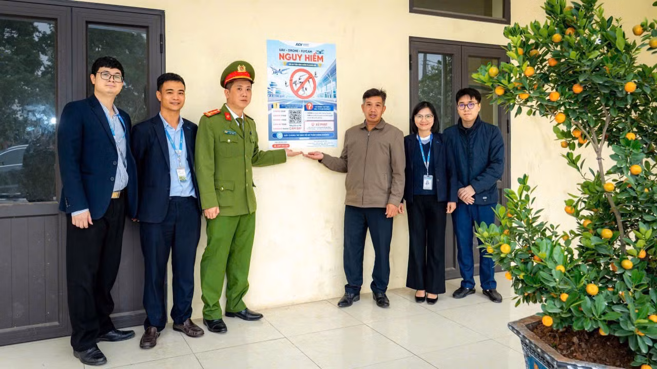 Hà Nội: Sân bay phối hợp cùng công an siết chặt quản lý UAV, Flycam -0