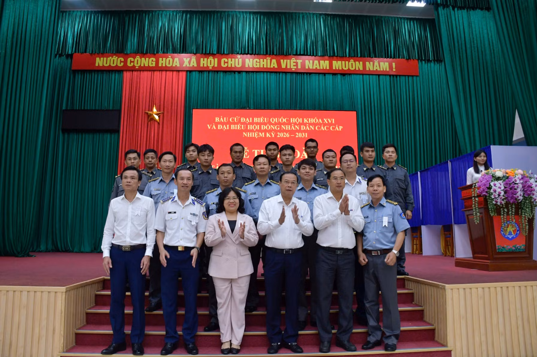 “Dù ở giữa biển, chúng tôi vẫn thực hiện đầy đủ quyền công dân” -1