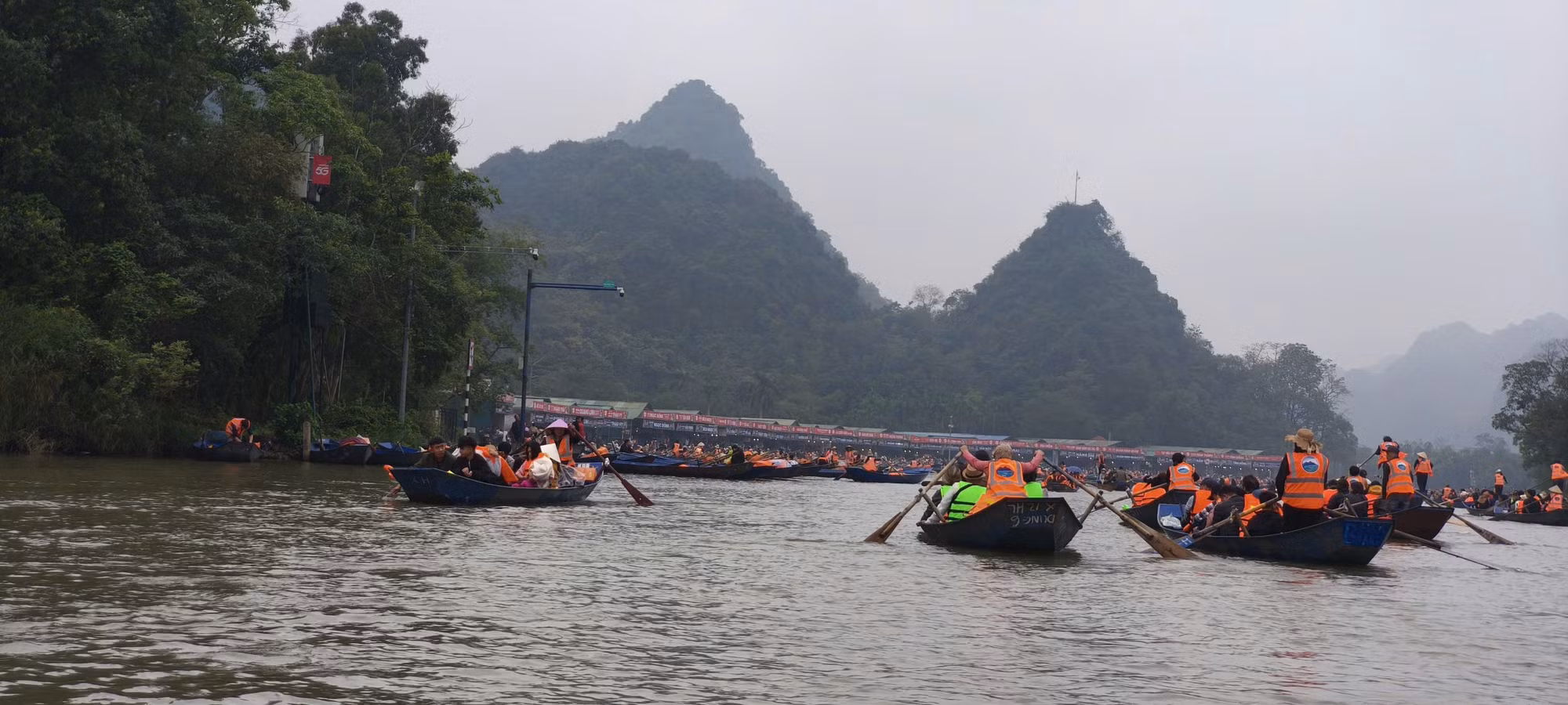 Đảm bảo an ninh, an toàn, phục vụ đông đảo khách du lịch trong dịp Tết -0