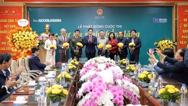 Phát động cuộc thi "Sự hy sinh thầm lặng" lần thứ VII