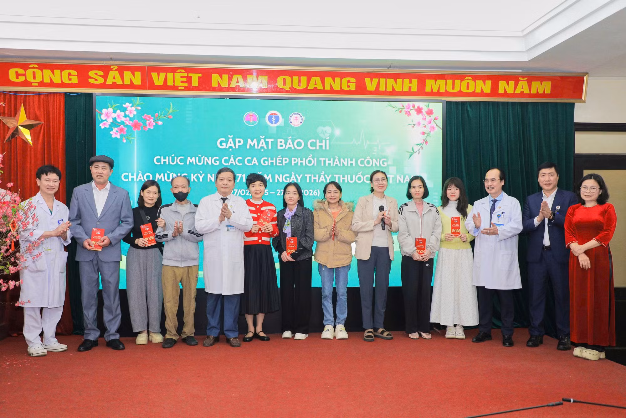 13 ca ghép phổi thành công và cuộc hội ngộ của “những lá phổi hồi sinh” -0