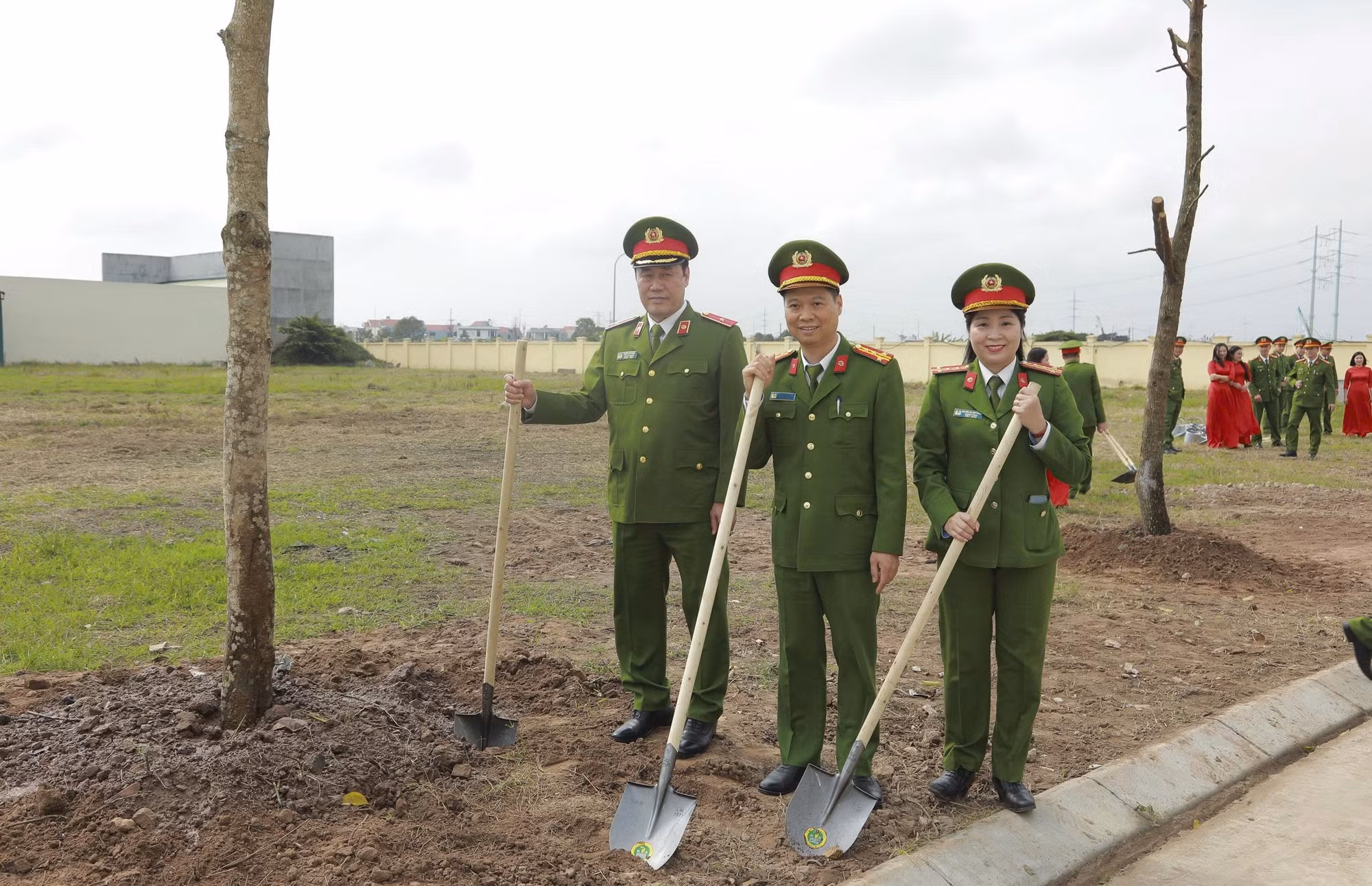 Hưởng ứng Tết trồng cây -1