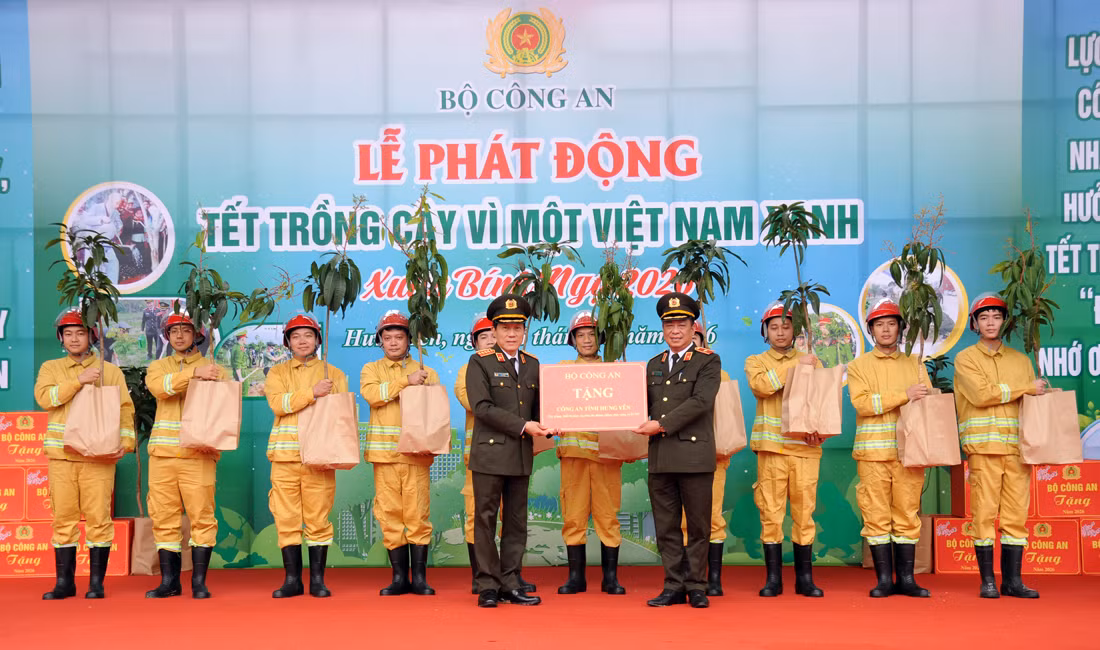 Bộ Công an phát động Tết trồng cây năm 2026 - Vì một Việt Nam xanh. -0