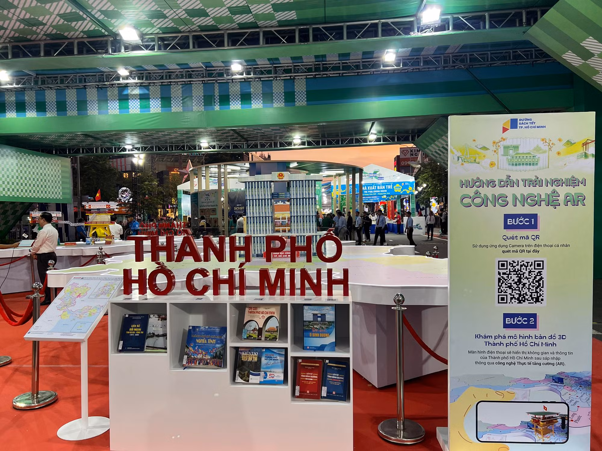 Lễ hội Đường sách Tết Bính Ngọ năm 2026&nbsp;thu hút trên 1 triệu lượt người tham quan -0