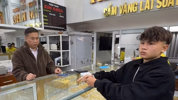 16 giờ truy bắt 2 tên cướp tiệm vàng đêm Giao thừa