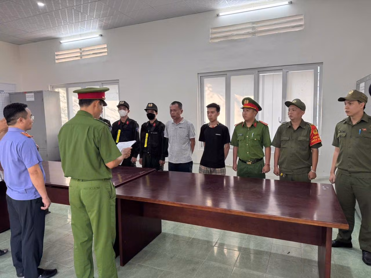 Xử lý nghiêm hành vi côn đồ với du khách, xây dựng điểm đến an toàn -0