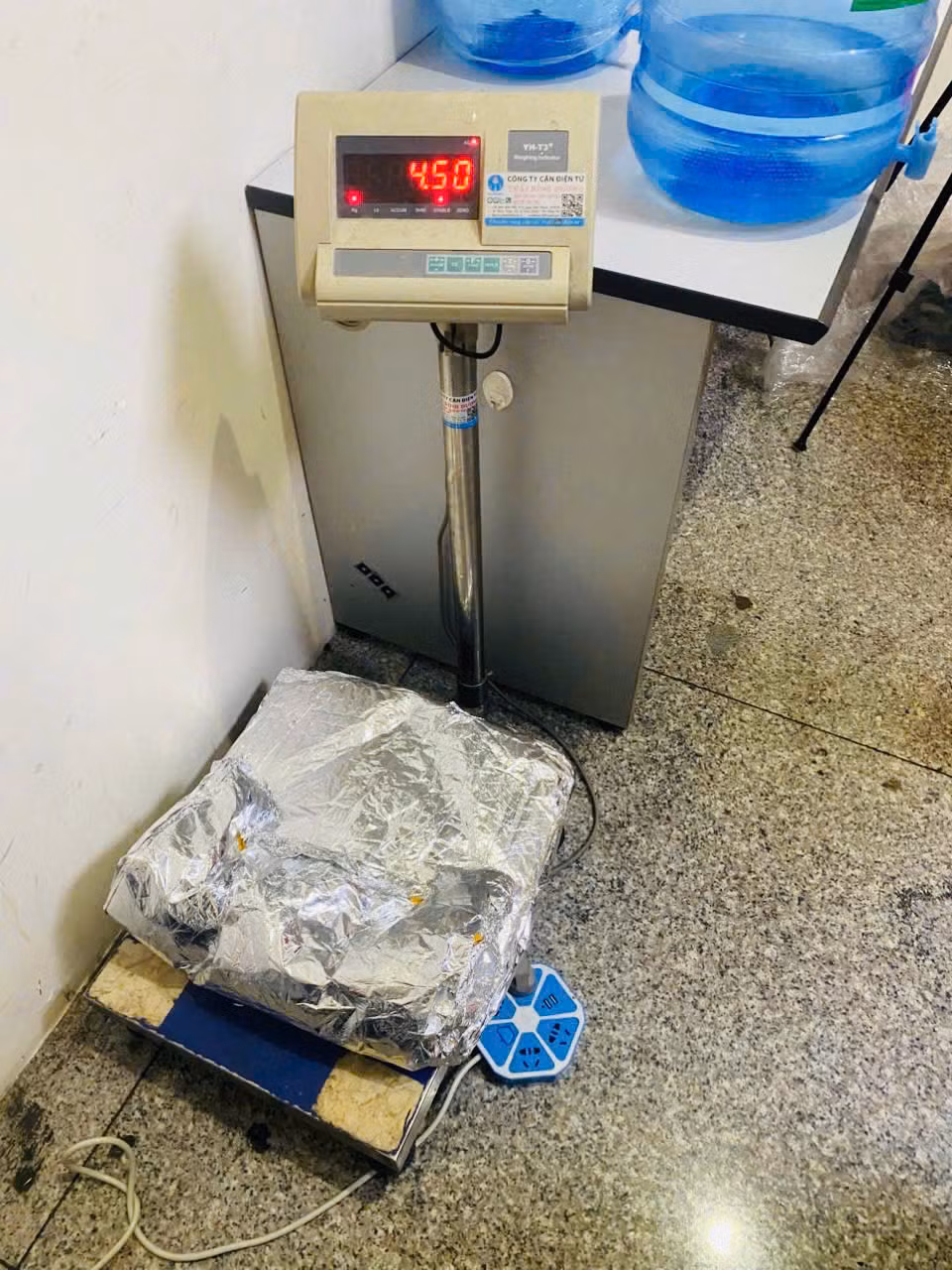 Bắt giữ 4,5 kg cocain tại Sân bay quốc tế Tân Sơn Nhất -2