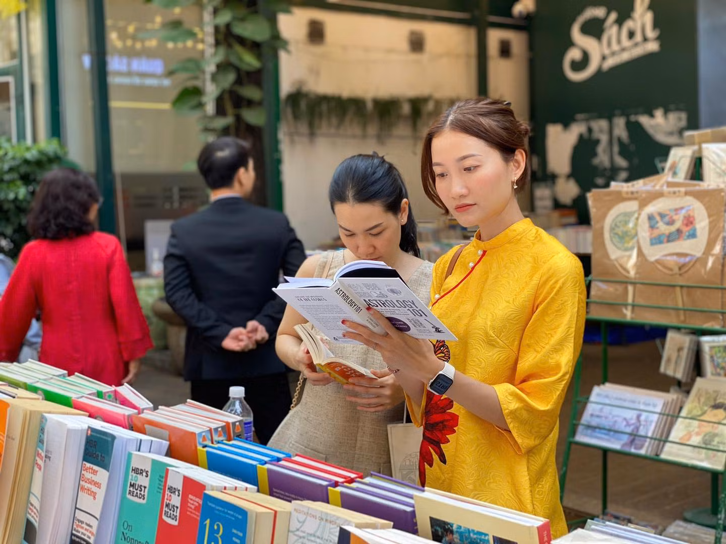 Lễ hội Đường sách Tết Bính Ngọ năm 2026&nbsp;thu hút trên 1 triệu lượt người tham quan -0