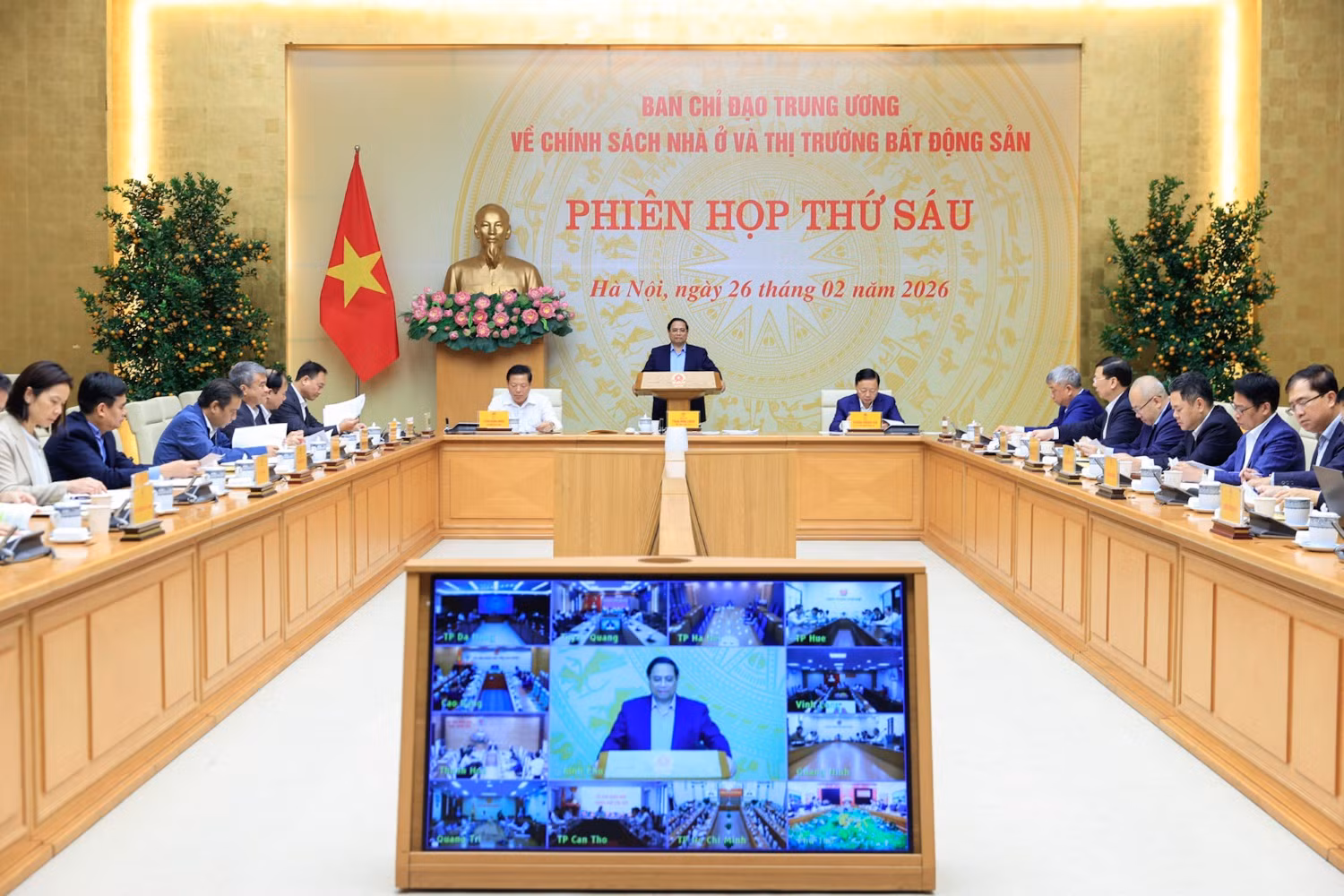 Thủ tướng: Xây dựng chính sách phát triển nhà ở cho người có thu nhập trung bình -0