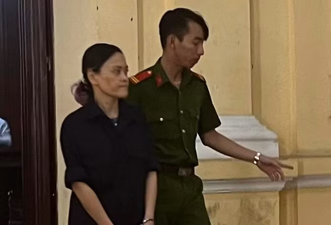 Nữ thám hiểm Nam Cực lãnh 3 năm tù vi trốn thuế -0