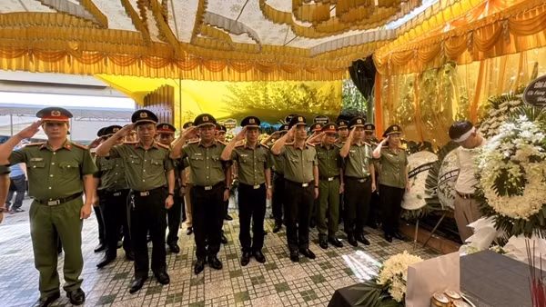 Thượng úy Công an gần dân, sẵn sàng hy sinh vì bình yên cuộc sống