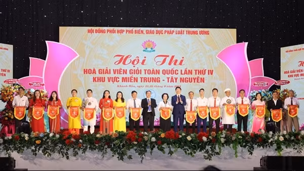 17 đội tranh tài tại Hội thi hòa giải viên giỏi khu vực miền Trung - Tây Nguyên