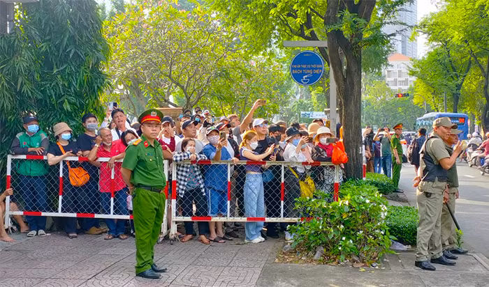 Khi ăn năn lắng dịu những hận thù -0