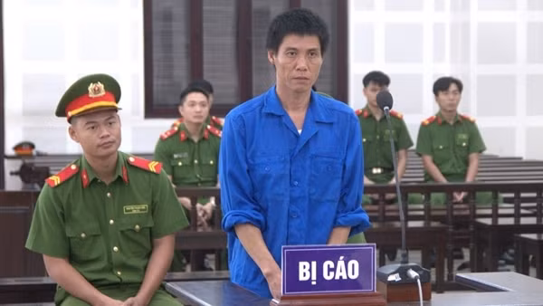 Lĩnh án chung thân vì đâm chết người hát karaoke trong dãy trọ