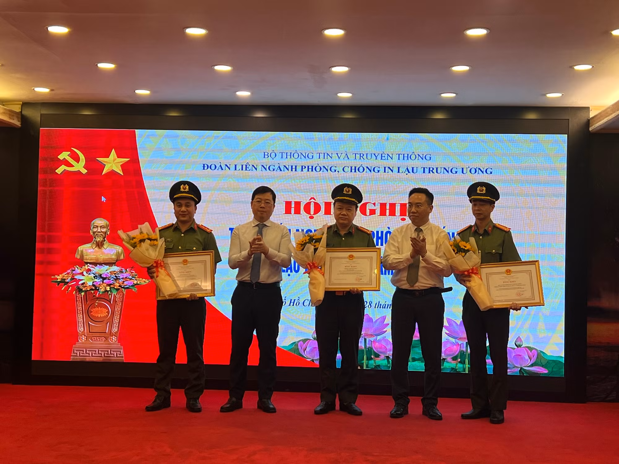 Hội nghị tập huấn nghiệp vụ phòng, chống in lậu toàn quốc -0