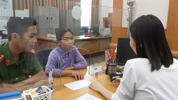 Công an phối hợp ngân hàng kịp thời ngăn chặn vụ chuyển tiền cho đối tượng lừa đảo