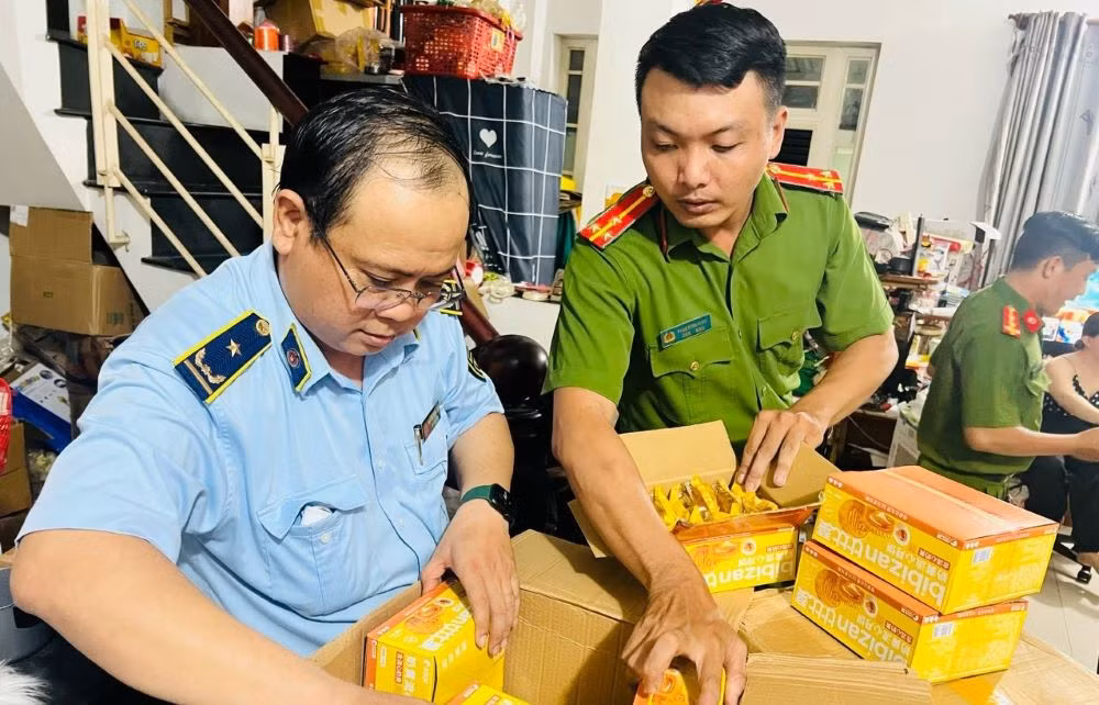 Thu giữ 3.576 bánh trung thu không rõ nguồn gốc, xuất xứ -0