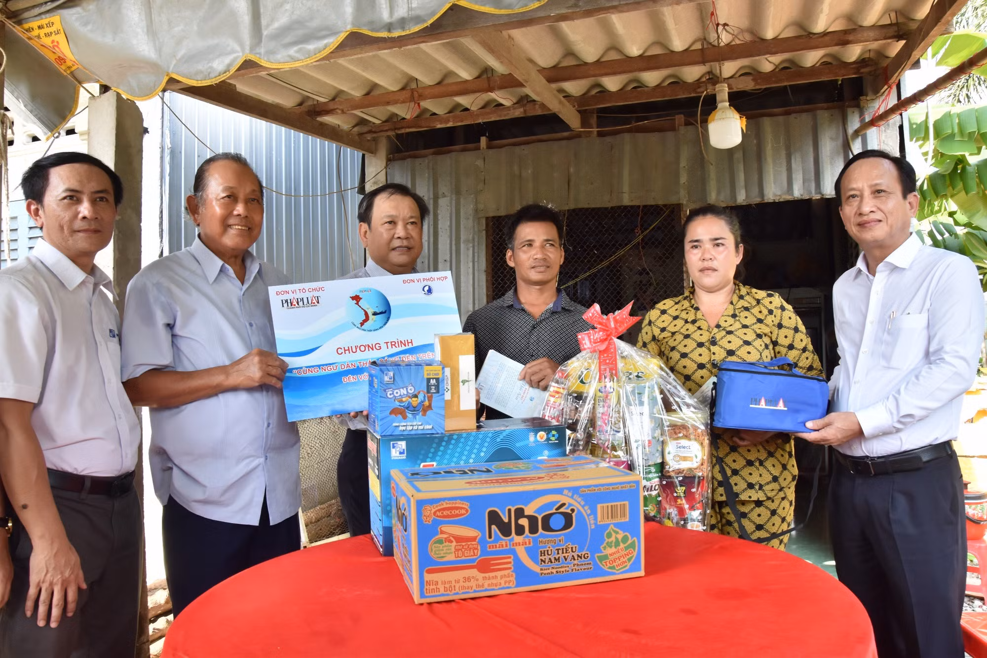 Cùng ngư dân thắp sáng đèn trên biển đến với tỉnh Bạc Liêu -0