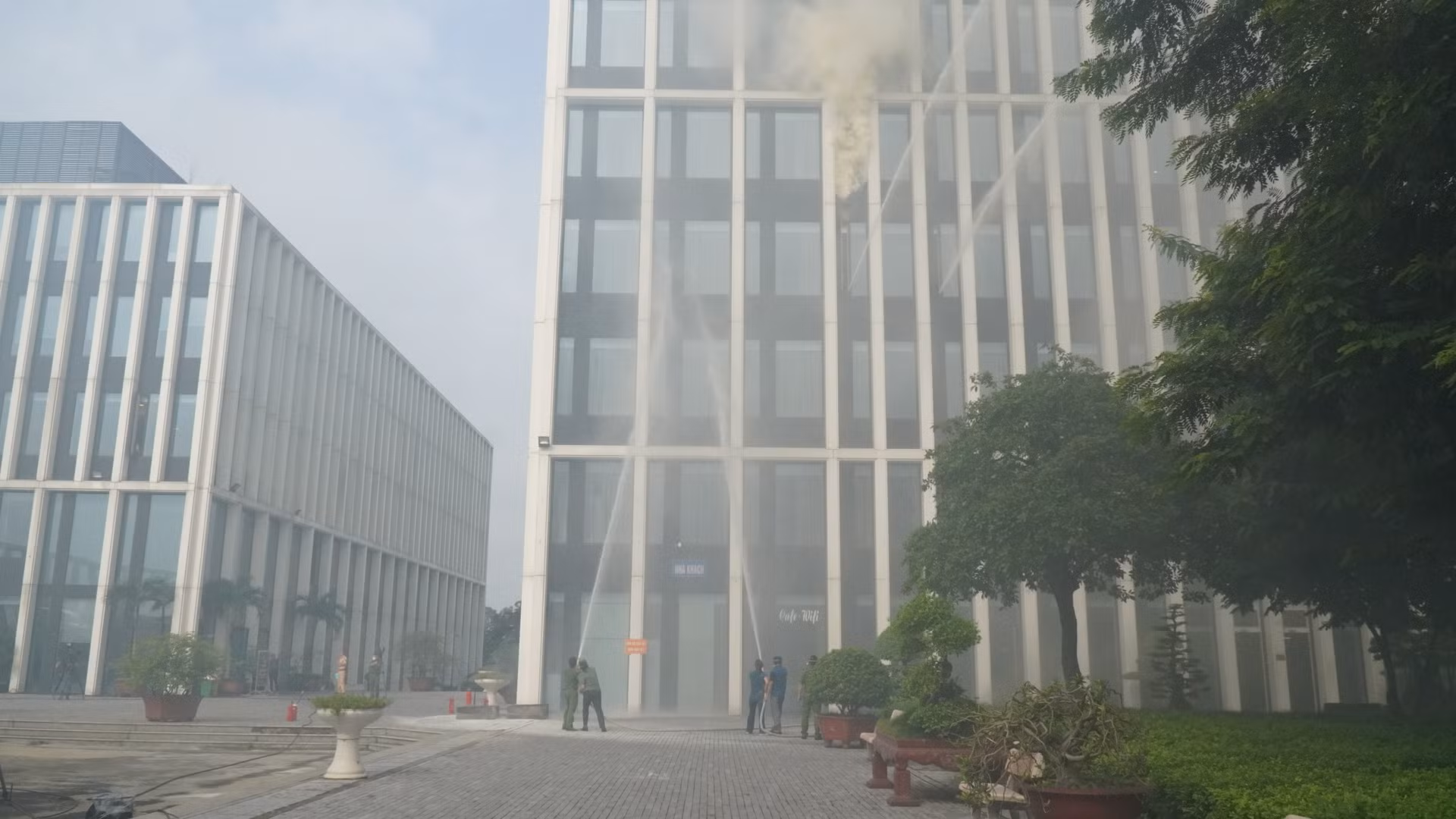 Diễn tập chữa cháy và cứu nạn cứu hộ tại trụ sở Bộ Công an -0