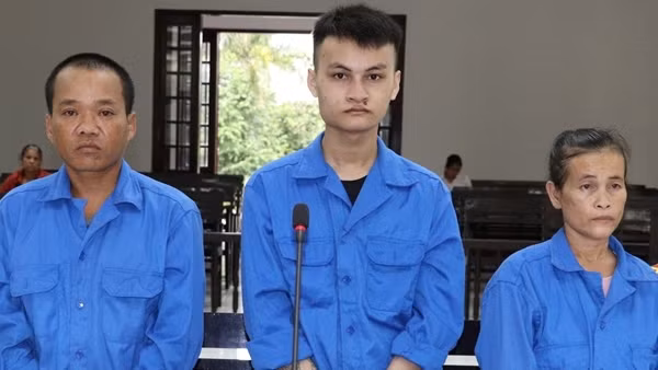 Mẹ cùng nhân tình vướng vòng lao lý vì che giấu tội ác của con trai