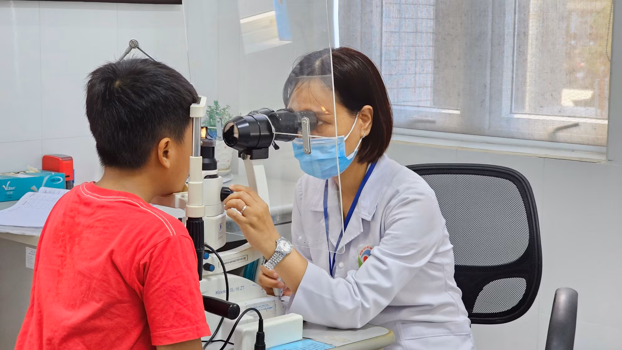 Hàng nghìn trẻ em ở Huế bị đau mắt đỏ, bác sĩ cảnh báo người dân không chủ quan -0