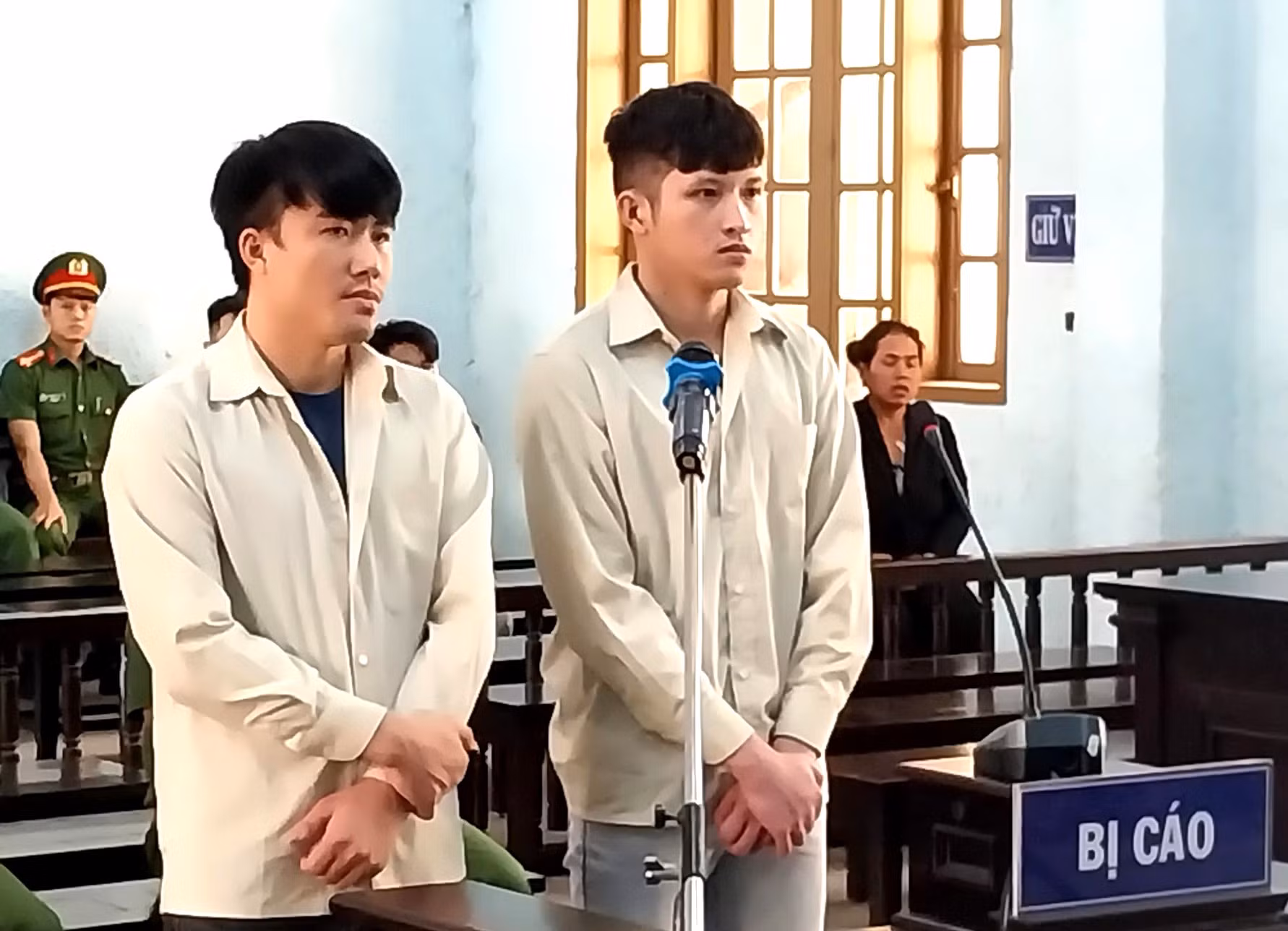 Xét xử vụ án 