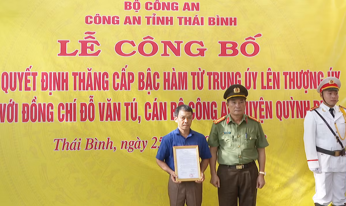 Truy thăng cấp bậc hàm cho cán bộ Công an thị trấn hy sinh khi làm nhiệm vụ -0