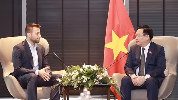 Chủ tịch Quốc hội tiếp lãnh đạo tập đoàn kinh tế Bulgaria, Đan Mạch