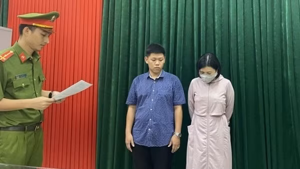 Phạt tù phóng viên tống tiền doanh nghiệp