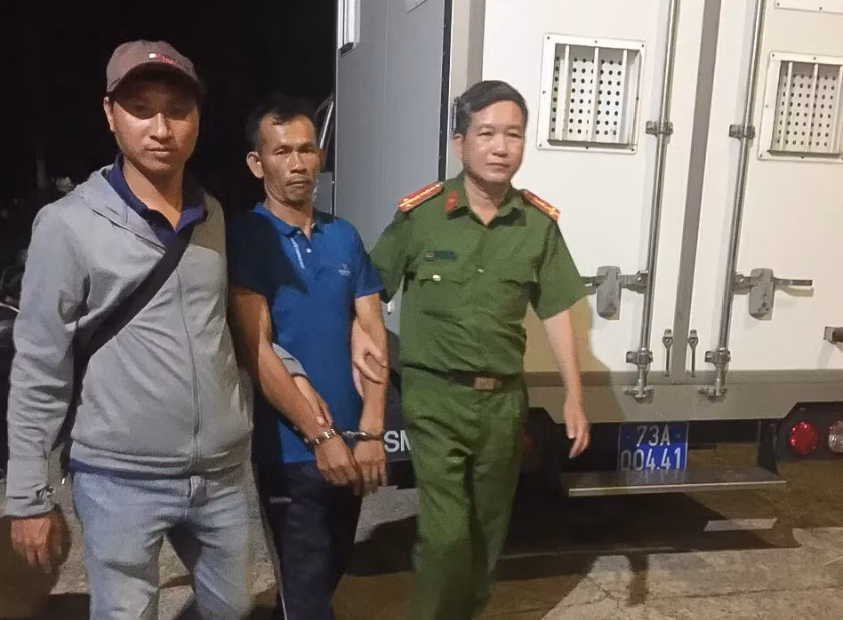 Bắt đối tượng giết người sau hơn 24 năm ra đảo mai danh ẩn tích -0
