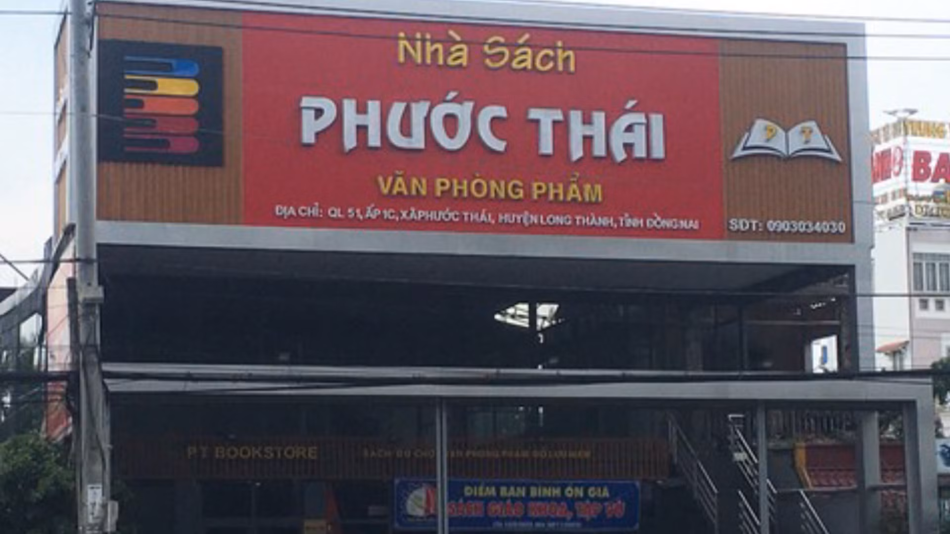 Điều tra, truy bắt tượng dùng súng khống chế nhân viên nhà sách cướp tài sản trong đêm -0
