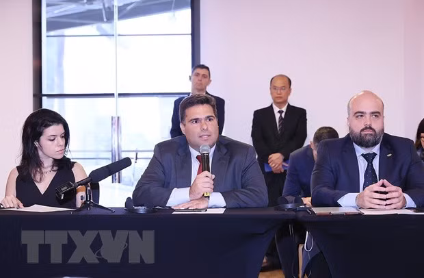 Tạo mọi điều kiện để các nhà đầu tư Brazil ở lại Việt Nam lâu dài -0
