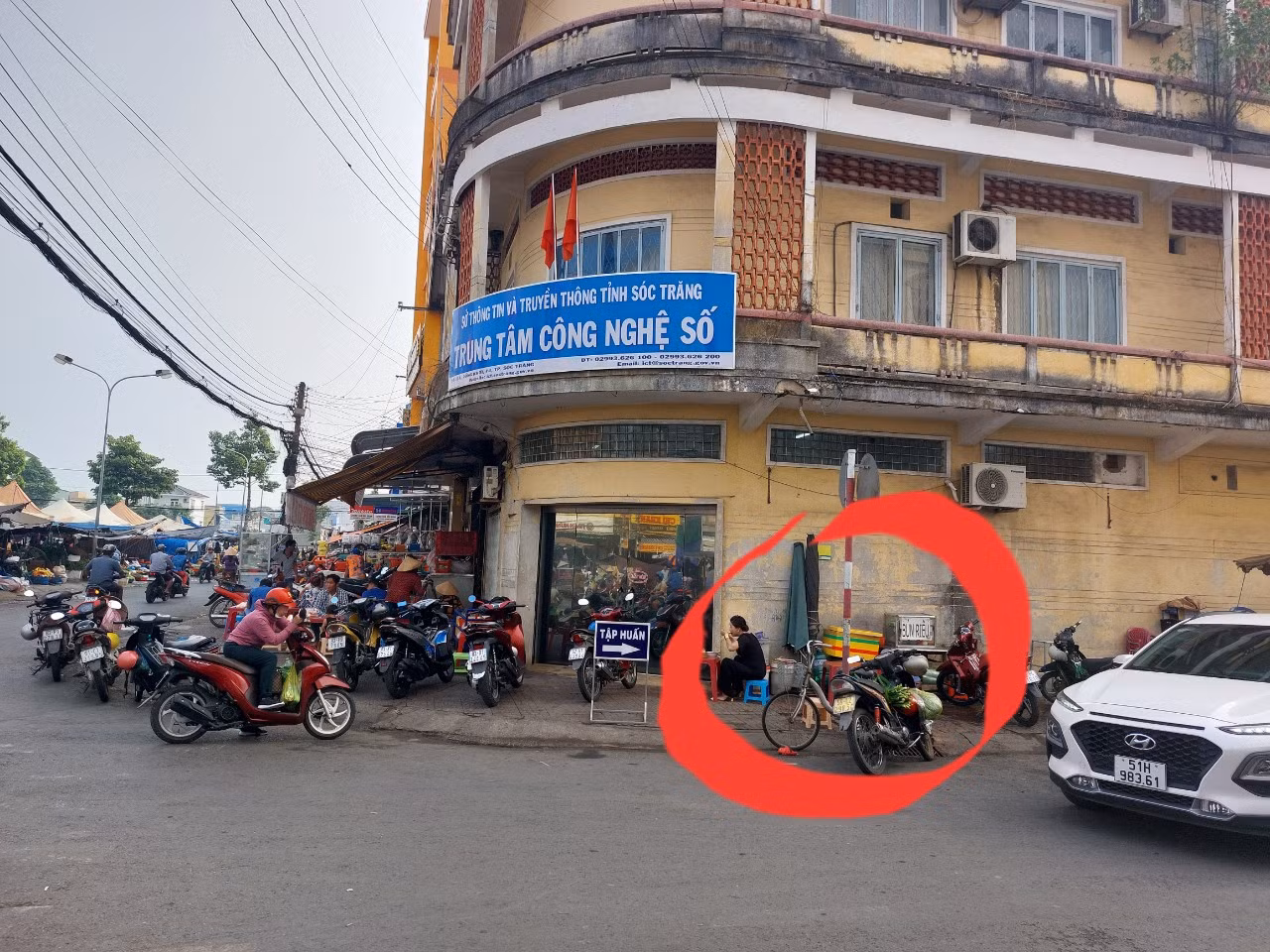 Đâm chết ông chủ, kẻ làm công lãnh án chung thân -0