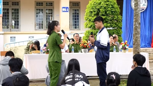Tuyên truyền pháp luật đến học sinh trên địa bàn tỉnh Kon Tum