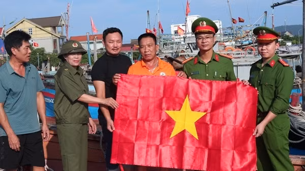Điểm tựa nơi miền chân sóng