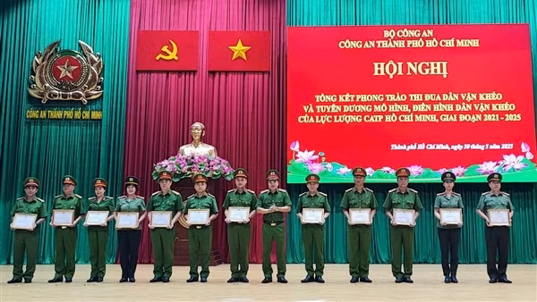 Công an TP Hồ Chí Minh tuyên dương nhiều mô hình, điển hình dân vận khéo