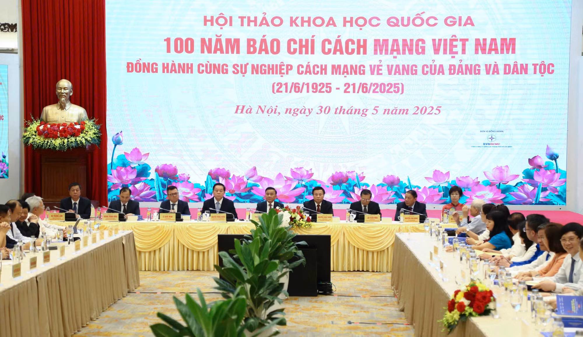 Kiên định sứ mệnh, làm chủ mặt trận thông tin trong kỷ nguyên mới -0