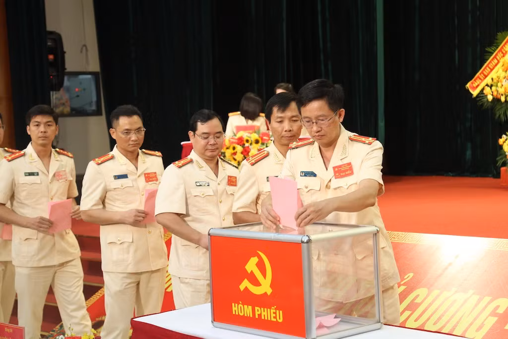 Tạo môi trường thuận lợi phát triển kinh tế - xã hội của Thủ đô -2