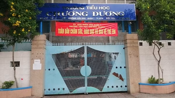 Vụ cô giáo xin tiền mua laptop: Hơn nửa lớp không đi học
