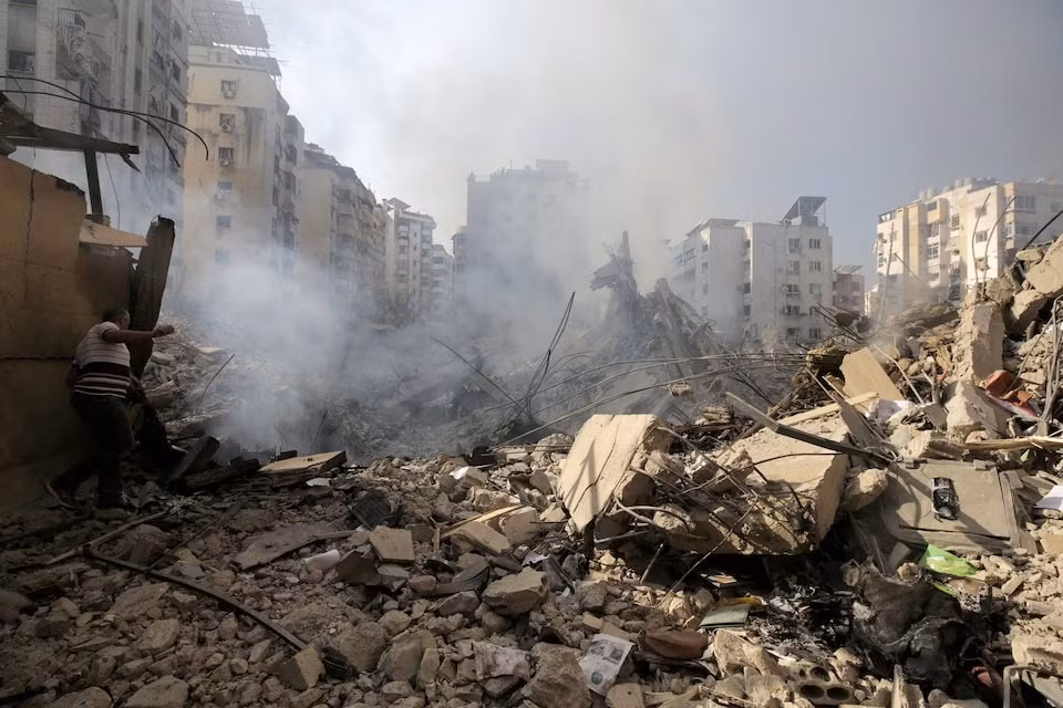Israel không kích dồn dập các mục tiêu của Houthi ở Yemen -0