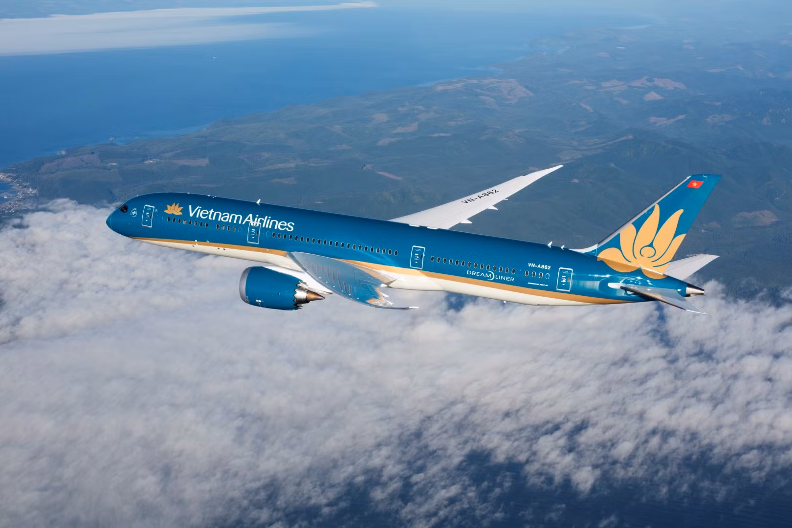 Chuyến bay của Vietnam Airlines phải hạ cánh khẩn cấp tại Azerbaijan để cứu hành khách -0